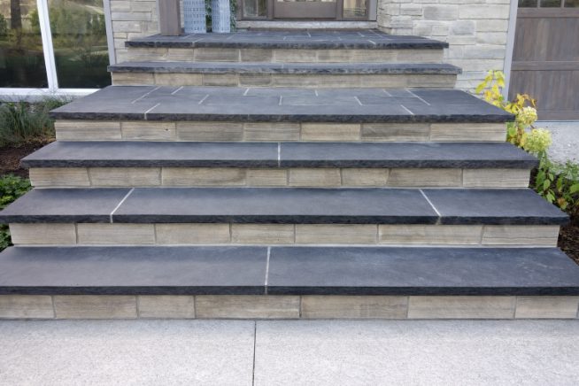 Steps with caps